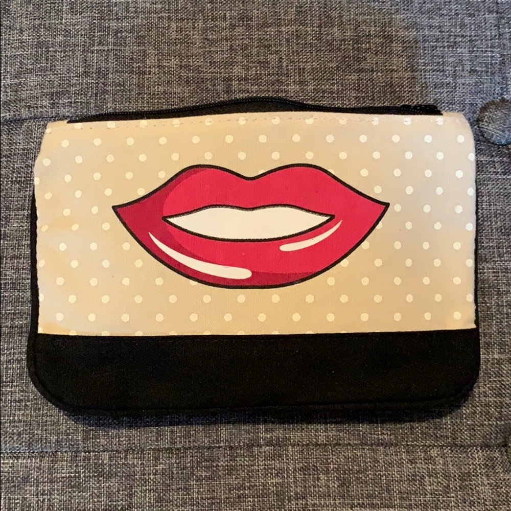 New small makeup bag